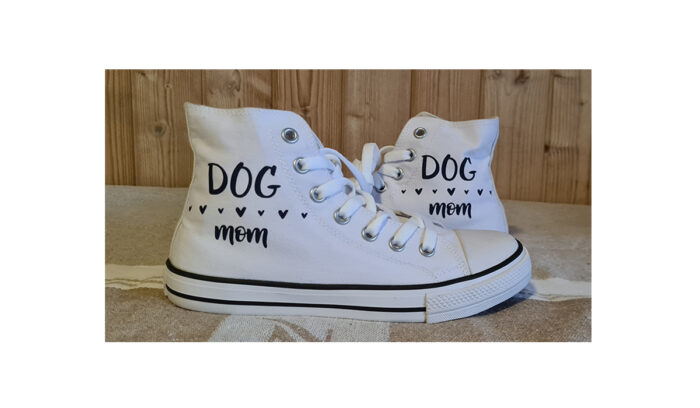 Schuhe weiss – Dog Mom – Gr.42
